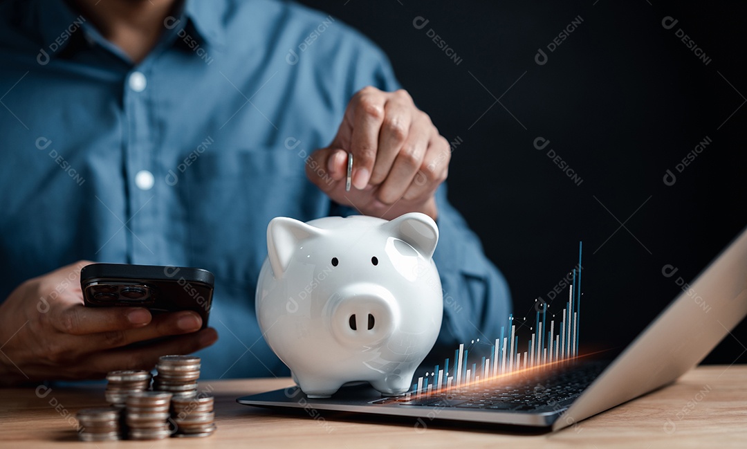 Empresário, economizando dinheiro