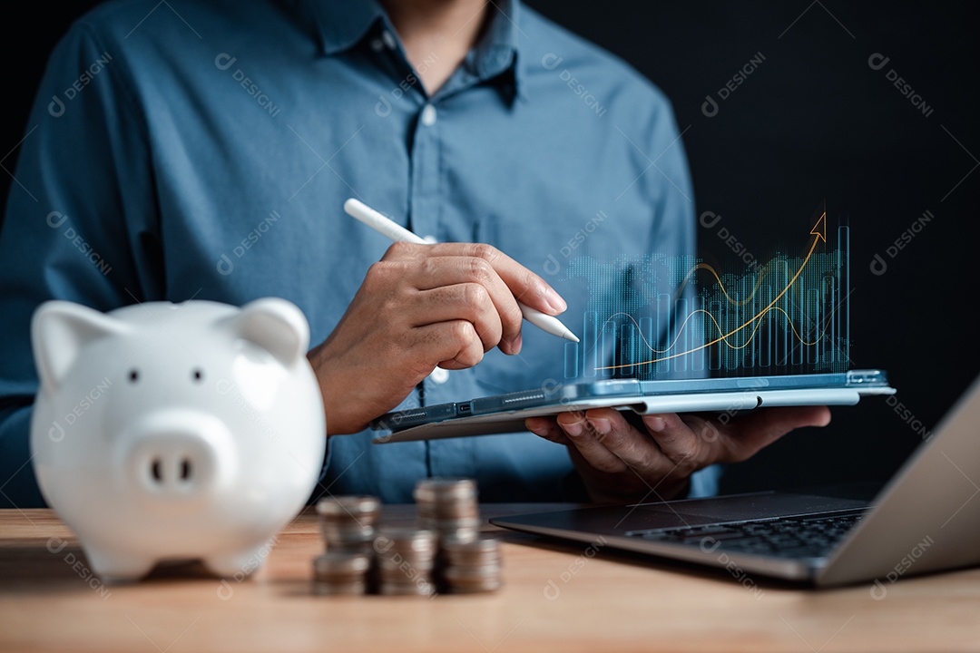 Empresário, economizando dinheiro