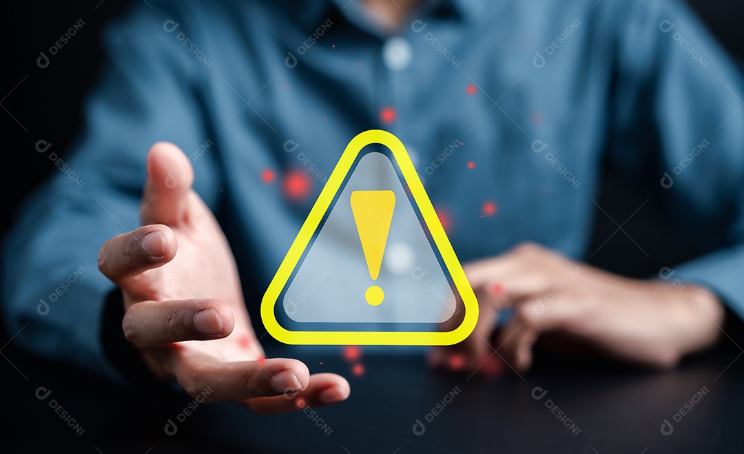 Sinal de advertência do sistema para erro de notificação e conceito de manutenção. ataque cibernético na rede de computadores.