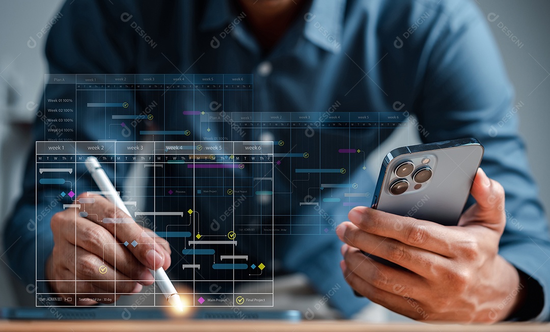 Analista trabalhando com computador em Business Analytics