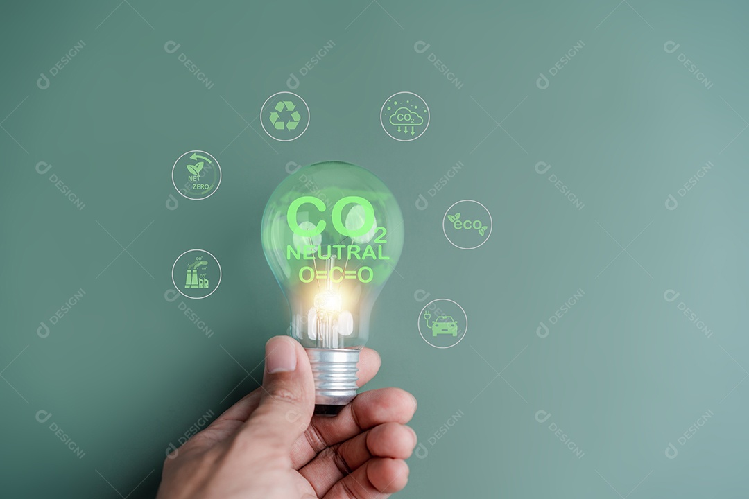 Ícone de redução de CO2 com lâmpada na terra diminui a emissão de CO2 ou dióxido de carbono