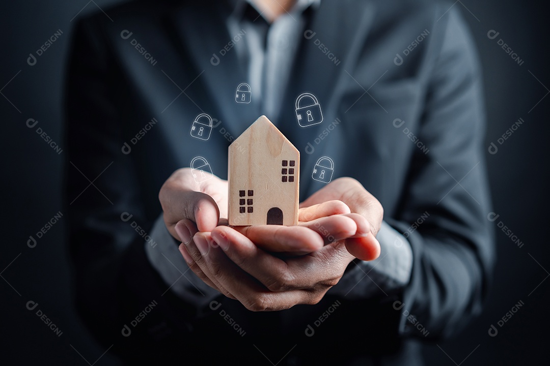 O empresário protege a casa, a segurança contra a crise, o agente de seguros imobiliários