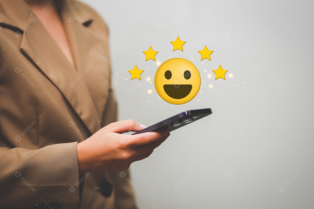 Satisfação urgente do cliente com o ícone de feedback de classificação de cinco estrelas de ouro e classificação