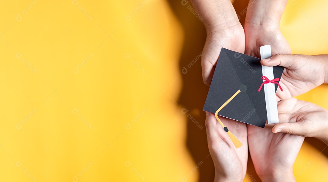 Conceito de formatura. Aprender educar, estudar conhecimento para ideias