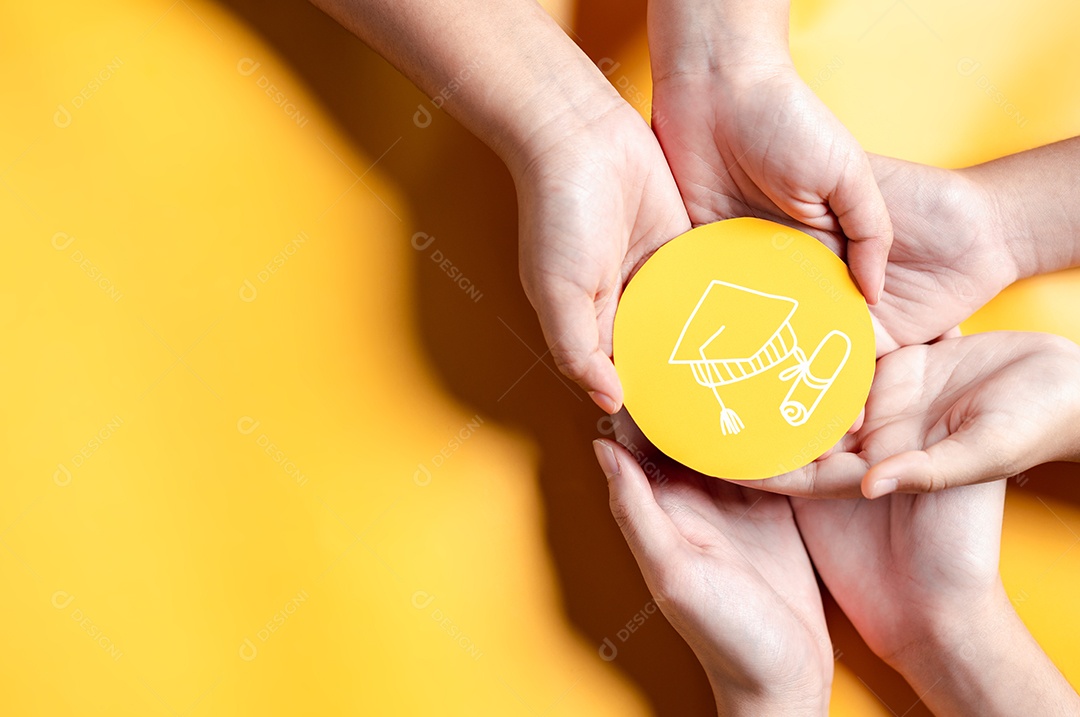 Conceito de formatura. Aprender e educar