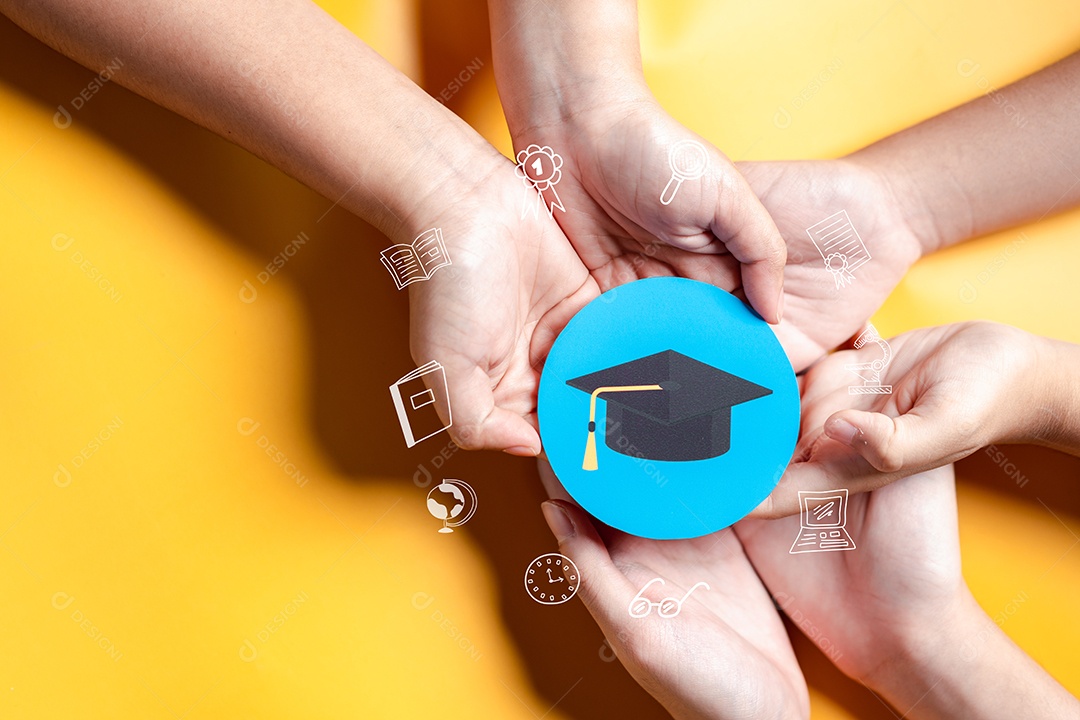 Conceito de formatura. Aprender educar, estudar conhecimento para ideias