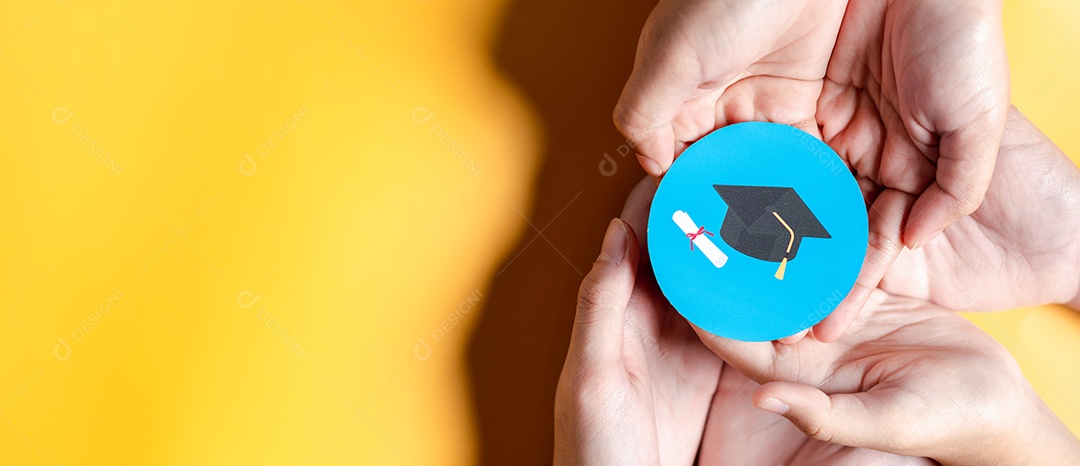 Conceito de formatura. Aprender educar, estudar conhecimento para ideias