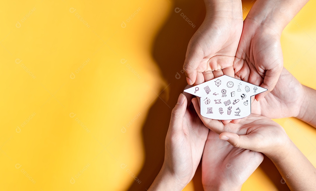 Conceito de formatura. Aprender educar, estudar conhecimento para ideias