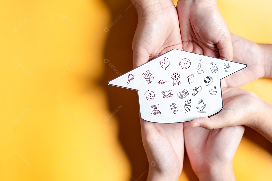 Conceito de formatura. Aprender educar, estudar conhecimento para ideias