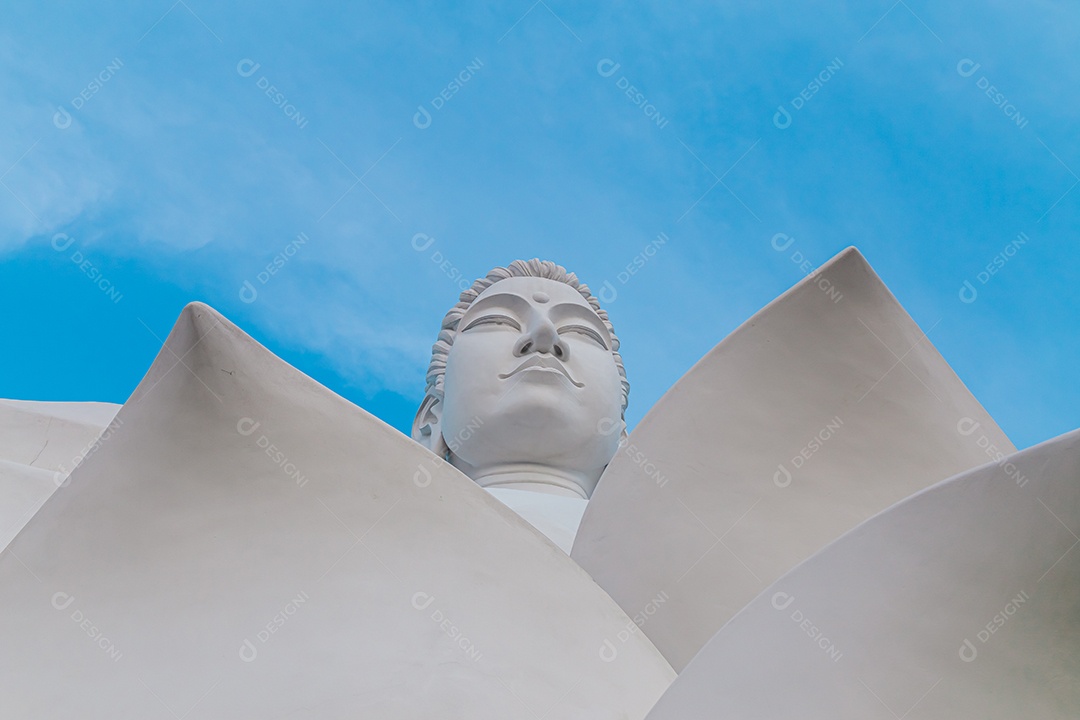 Segunda maior estátua de Buda do mundo. Localizado em Ibiraçu no estado do Espírito Santo, Brasil. Ponto turístico.