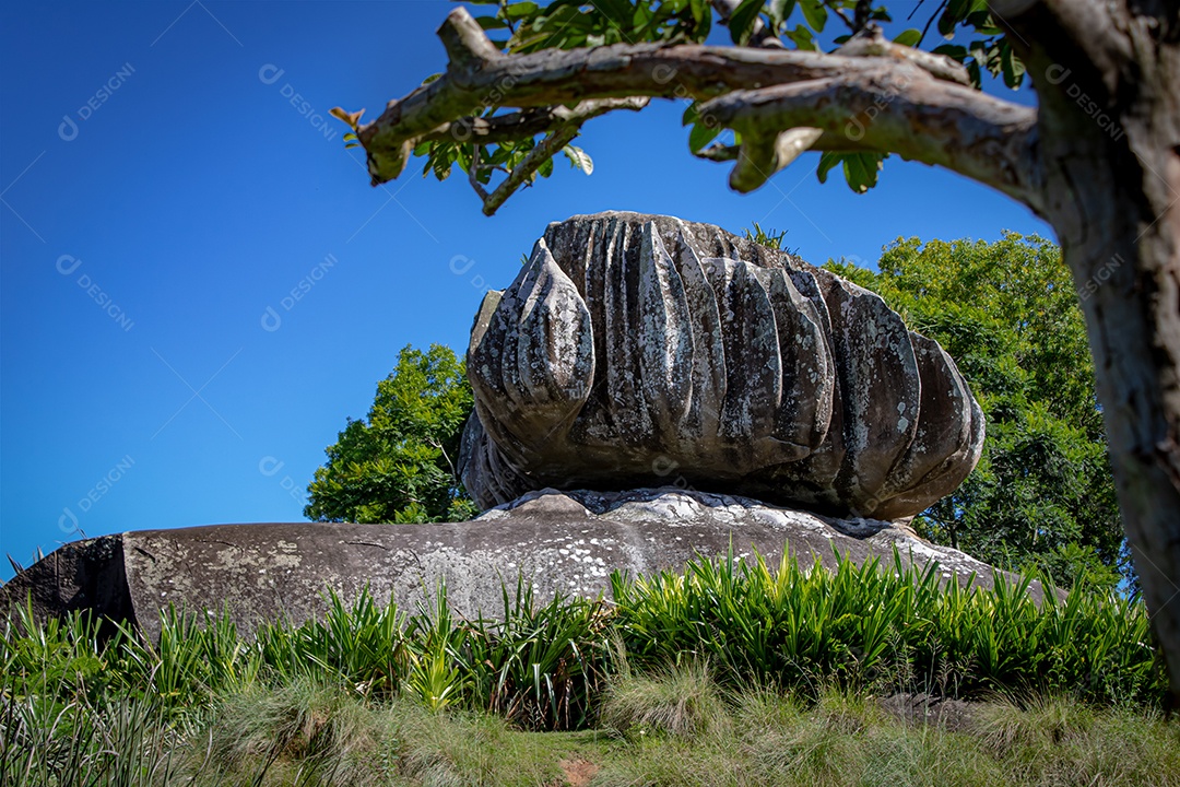 Linda vista do Parque da Pedra da Cebola, na cidade de Vitória, Espírito Santo. Visualização de detalhes com moldura. exposição curta.