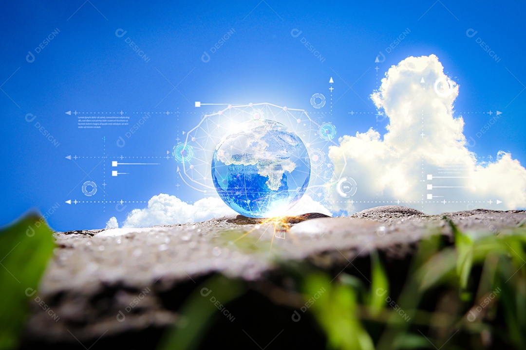 Globo no chão e grama com céu azul e fundo de nuvens. conceito de ecologia