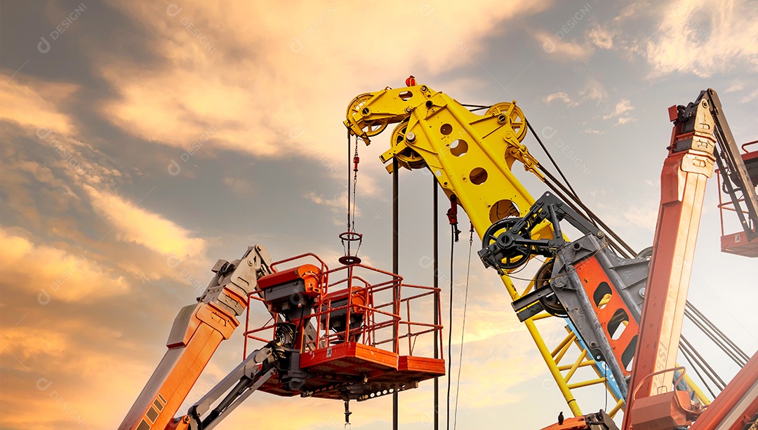 Plataforma elevatória articulada