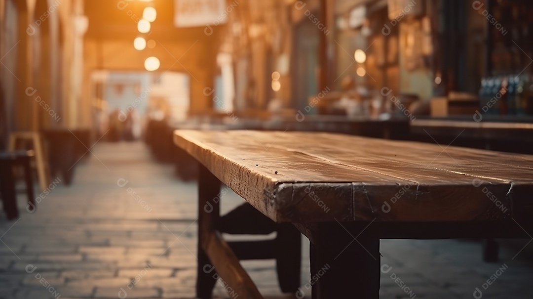 Mesa de madeira vazia fundo desfocado.