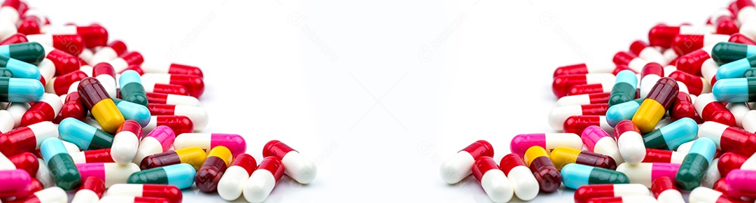 Quadro de comprimidos coloridos de cápsulas de antibióticos