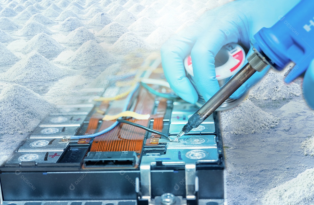 Bateria de íons de sódio recarregável e fazenda de sal para conceito alternativo de íons de lítio