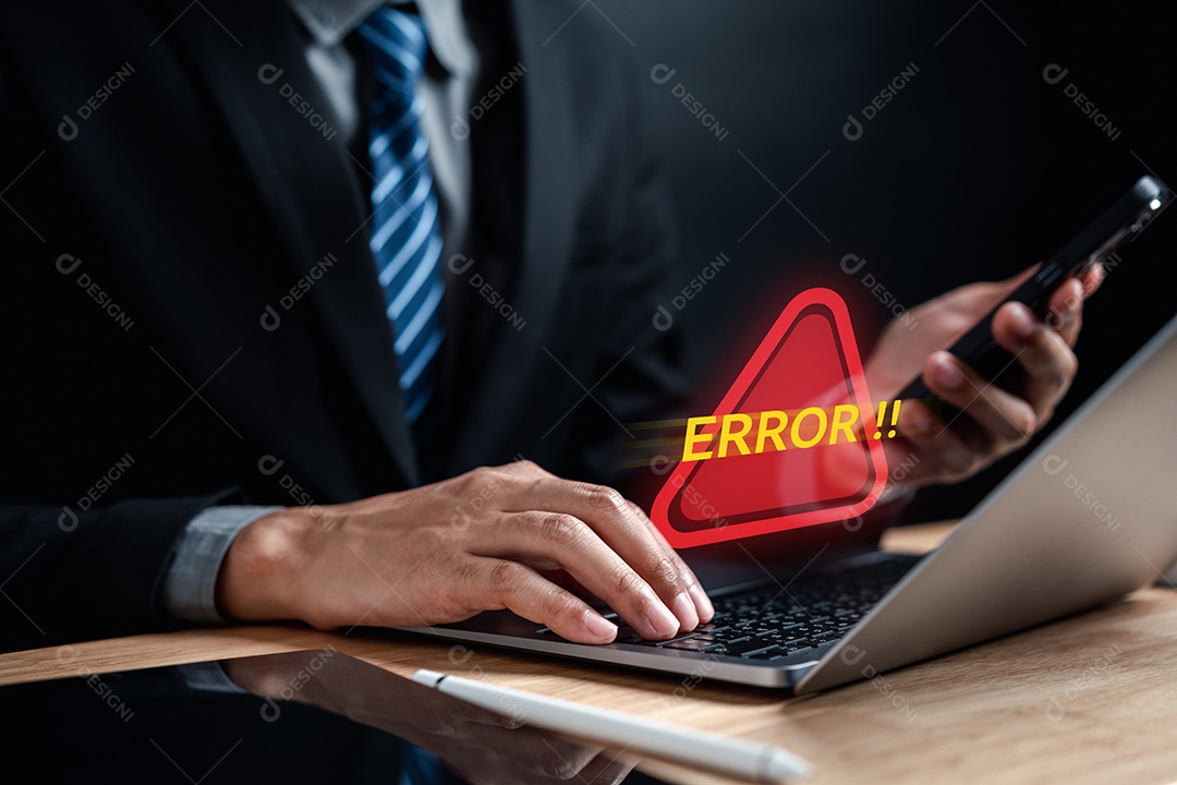 Sinal de advertência do sistema para erro de notificação e conceito de manutenção.