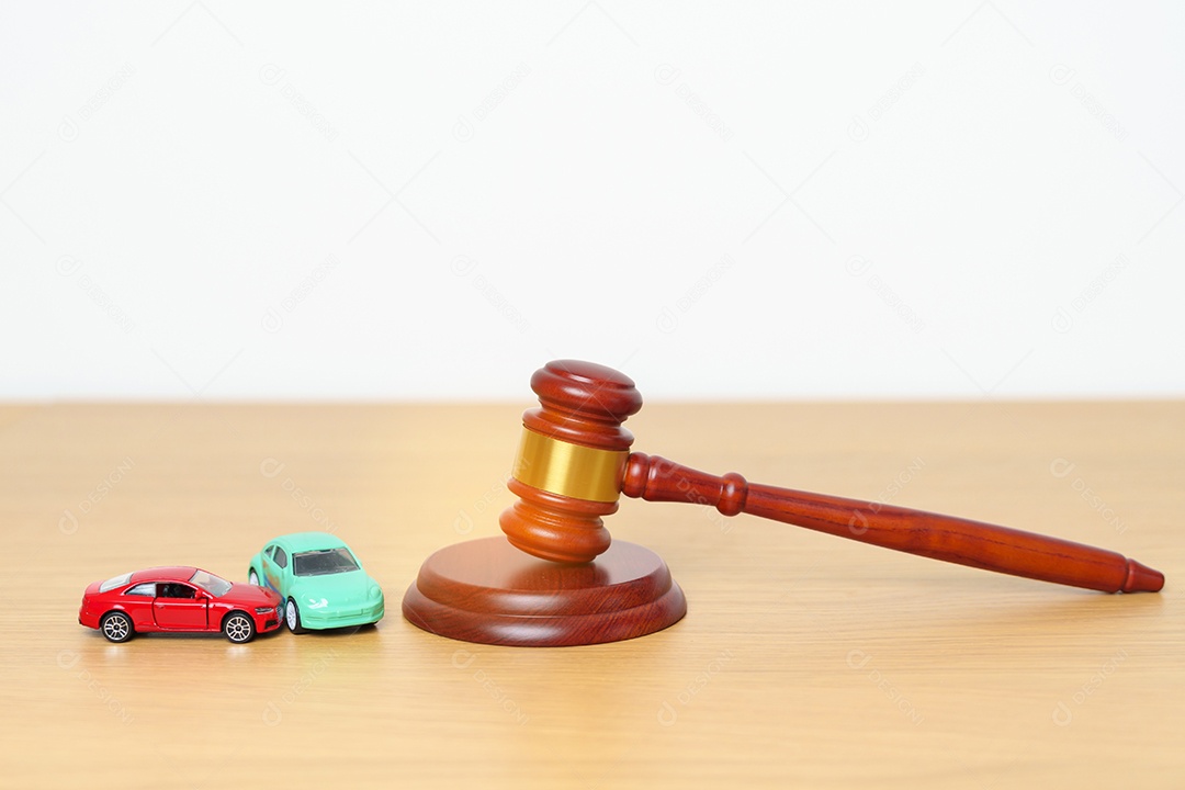 Conceitos de Direito Automóvel, Seguros, Imposto Automóvel, Leilões e Licitações.