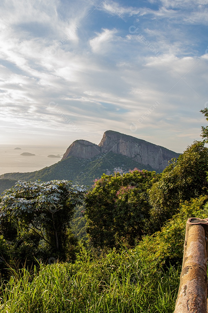 morro dois irmãos no Rio de Janeiro.