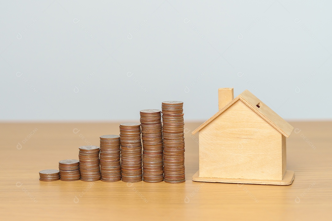 Poupança de dinheiro, investimento imobiliário, hipoteca de casa e conceitos financeiros imobiliários.