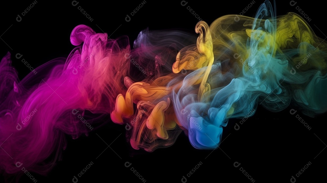 Padrão geométrico de fumaça colorida isolado em fundo preto