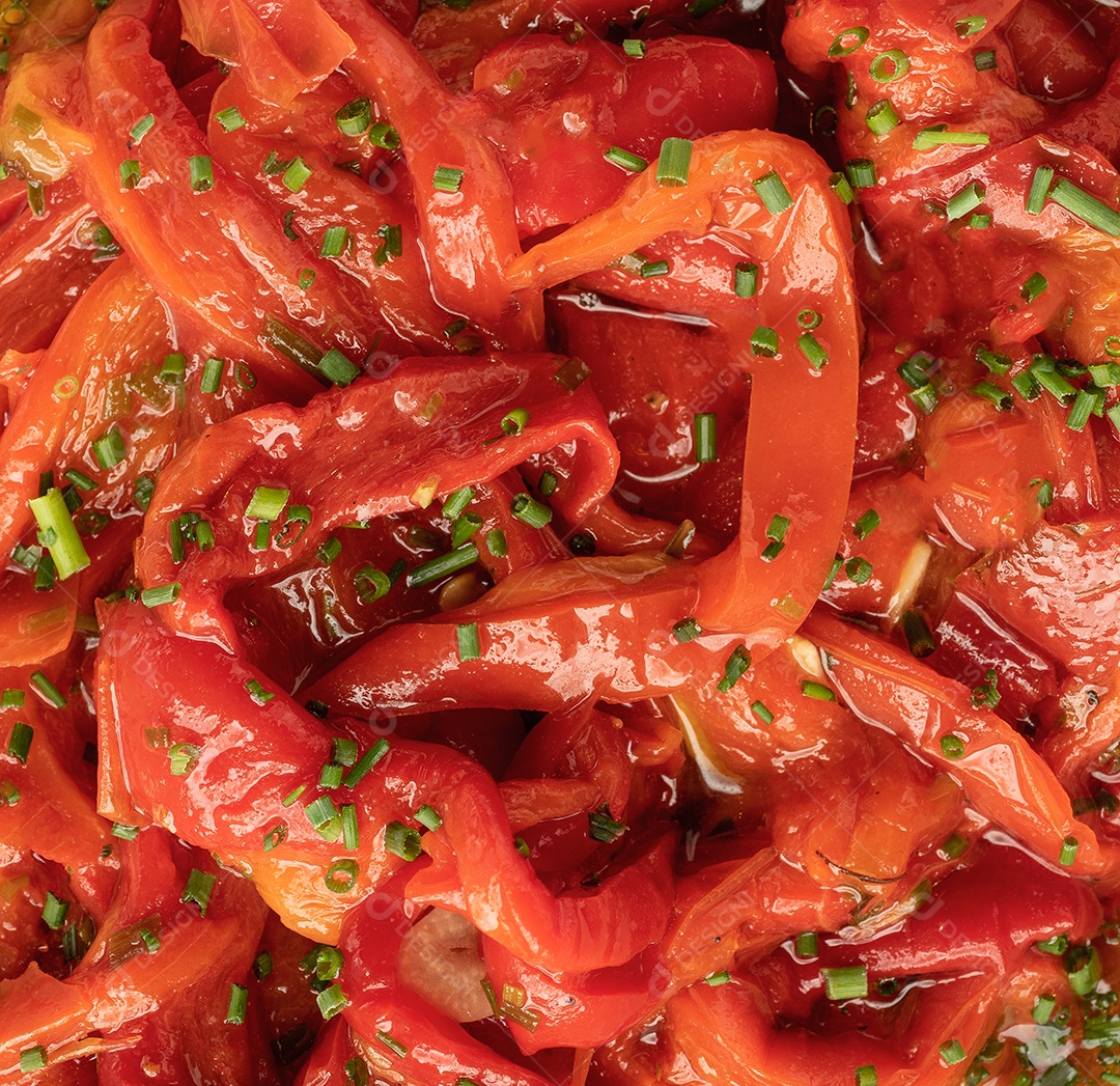 Detalhe do aperitivo de pimentão vermelho