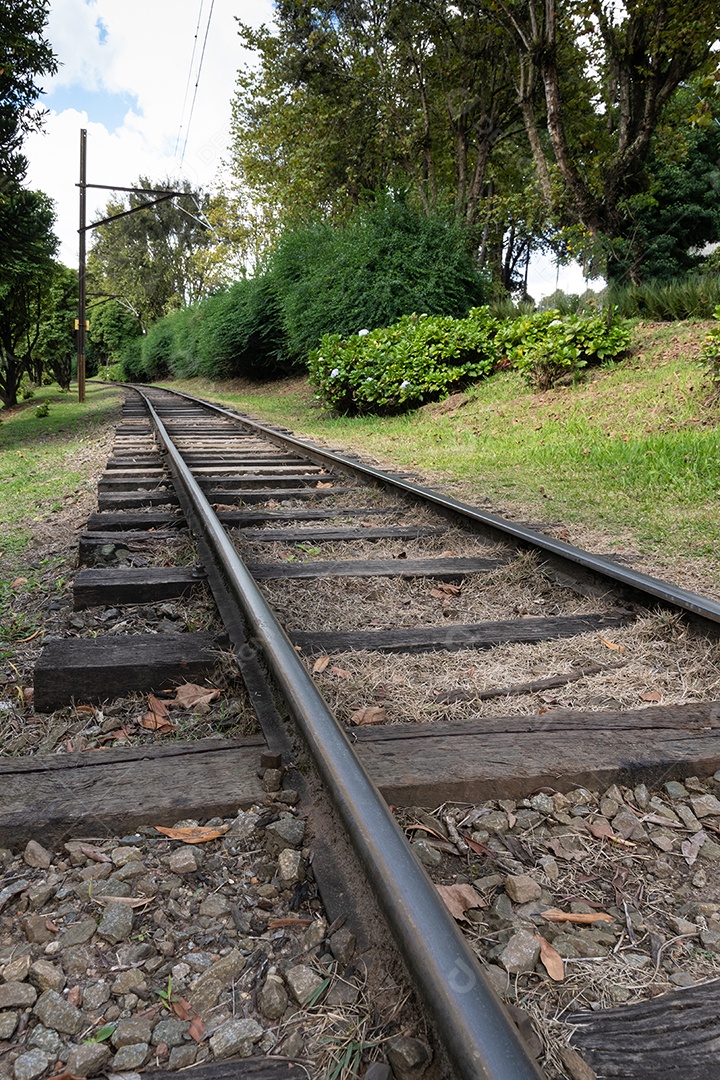 Estrada de ferro em Campos do Jordão, Brasil