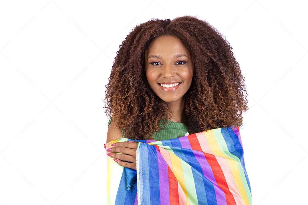 Linda mulher morena garota linda sobre fundo isolado branco segurando bandeira do LGBT