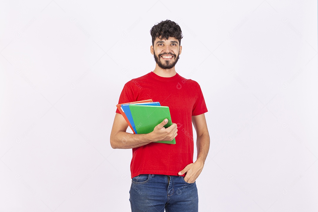 Homem jovem garoto segurando cadernos materiais escolar