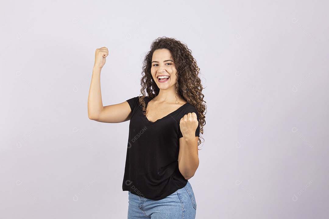 Linda mulher garota jovem sobre fundo isolado