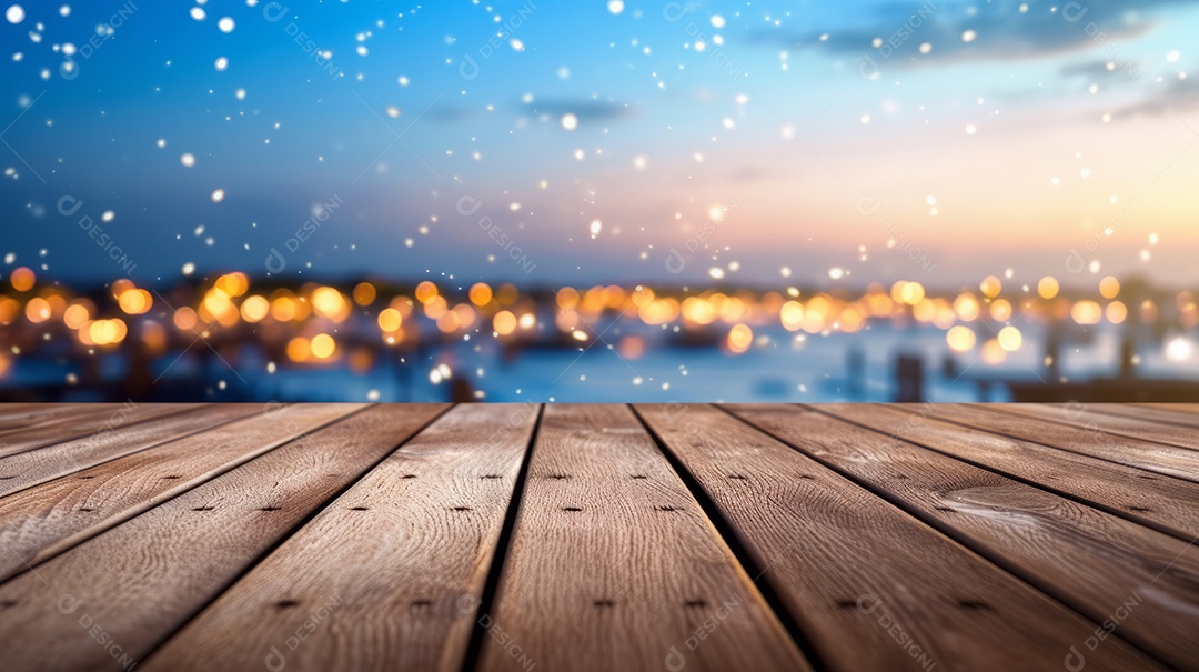Mesa de madeira com desfoque bokeh luz mar e céu na praia Verão a estação mais quente.