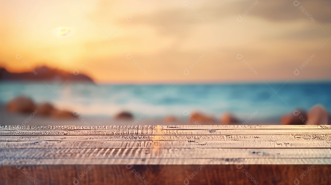 Mesa de madeira com desfoque bokeh luz mar e céu na praia Verão a estação mais quente.