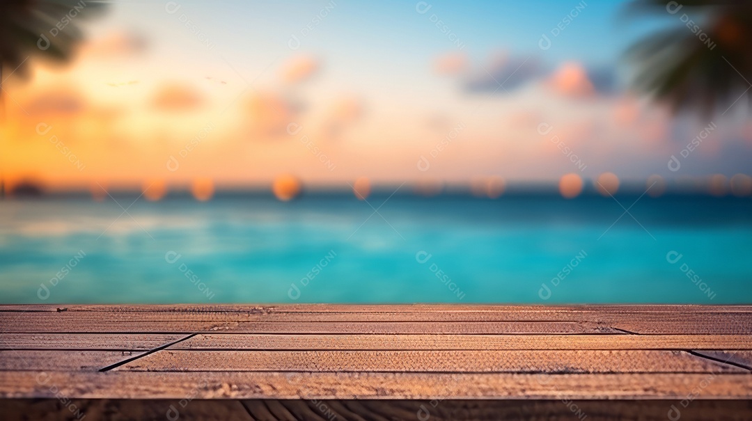 Mesa de madeira com desfoque bokeh luz mar e céu na praia Verão a estação mais quente.