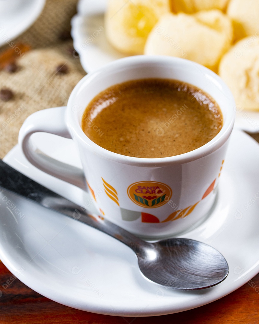 Xícara com delicioso cappuccino