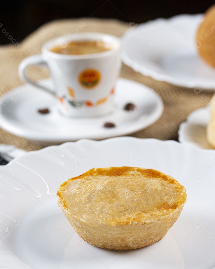 Prato com empada recheada