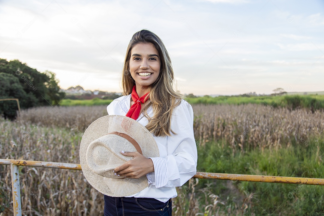 Mulher jovem garota agricultora