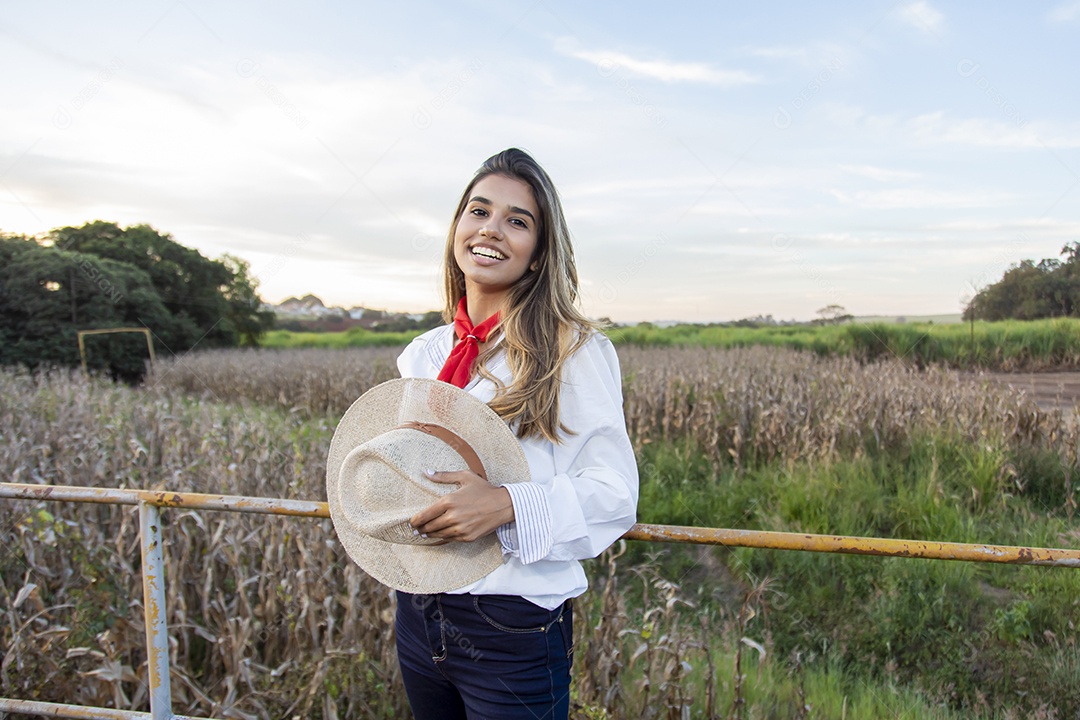 Mulher jovem garota agricultora