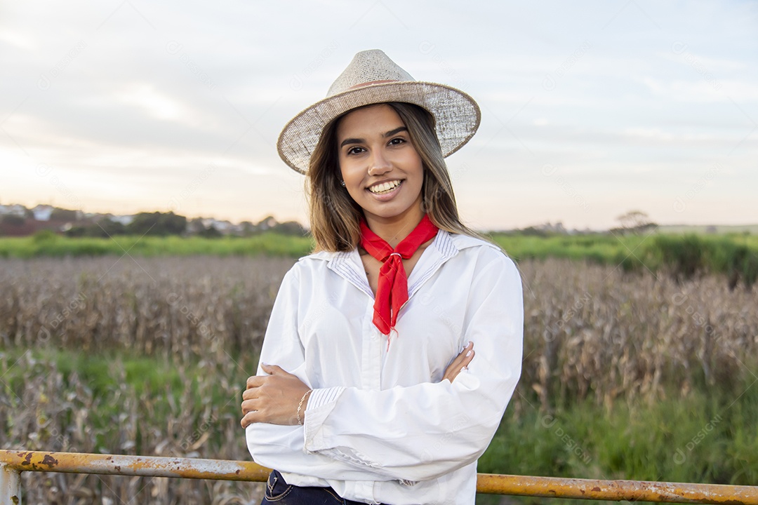 Mulher jovem garota agricultora