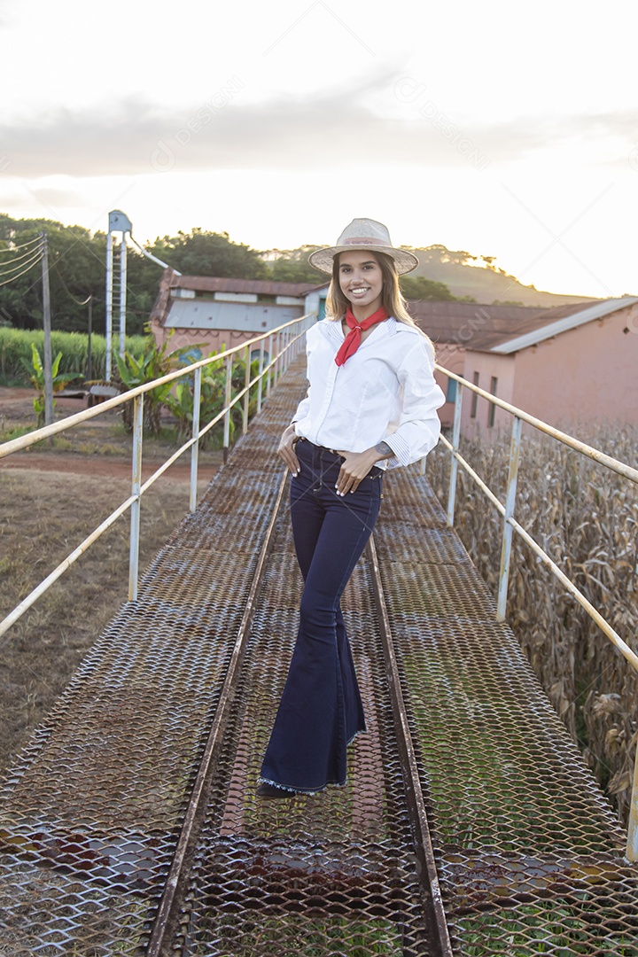 Mulher jovem garota agricultora