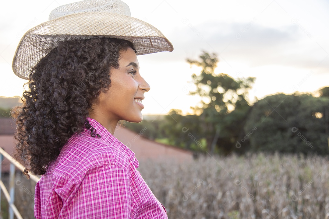 Mulher jovem garota agricultora