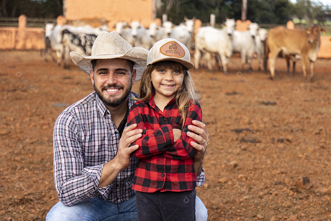 Filha ao lado de seu pai agropecuarista