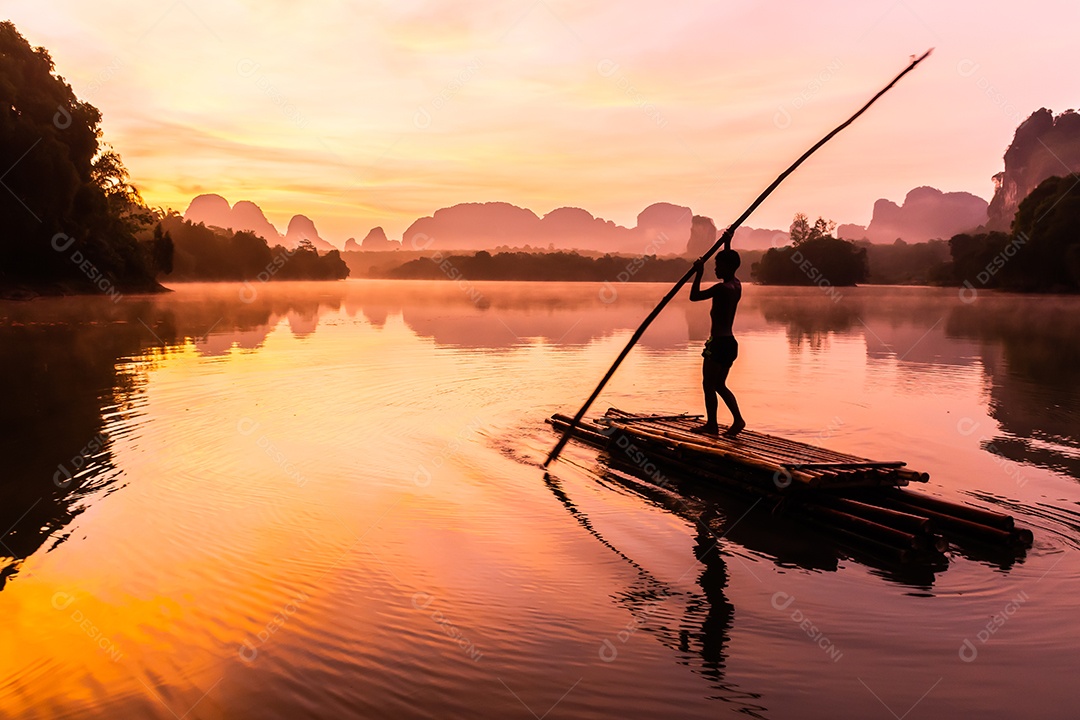 Paisagem Natureza Vista do Lago Nong Thale em Krabi Tailândia