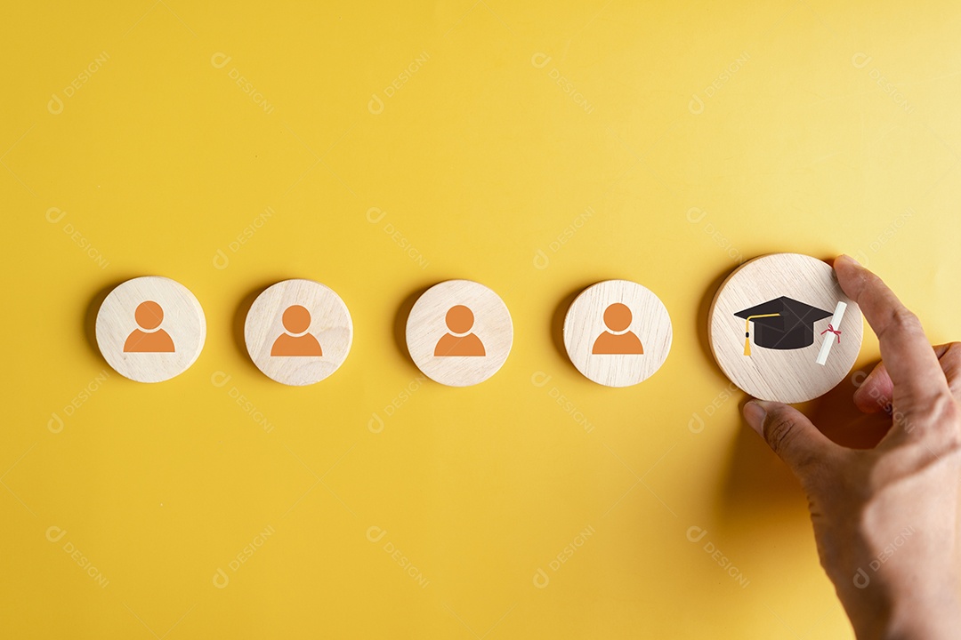 Etapas da educação que levam ao objetivo de sucesso.