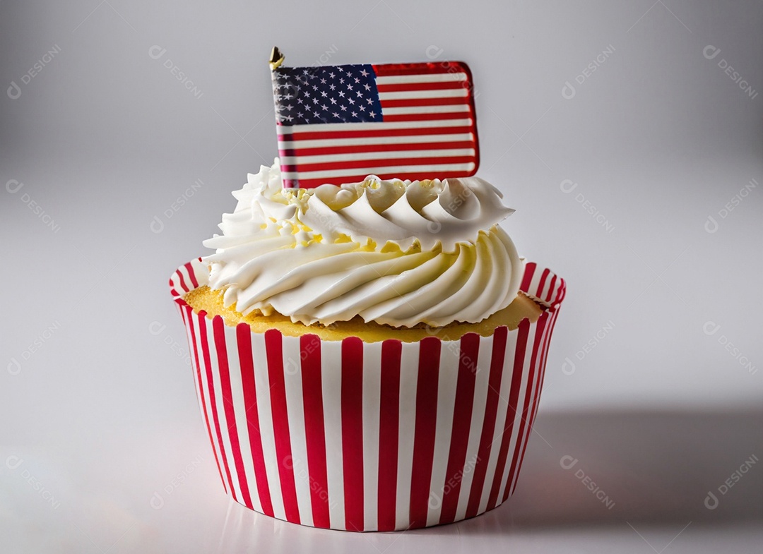 Delicioso bolo decorado com bandeira dos Estados Unidos