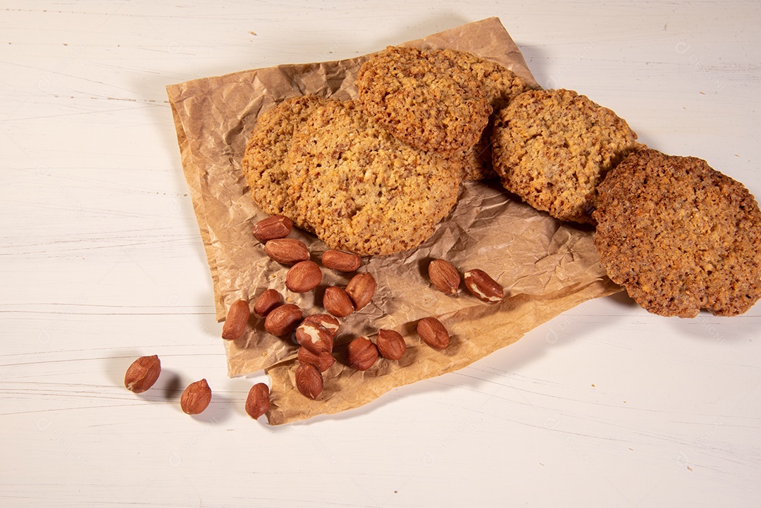 Pilha de biscoitos de manteiga de amendoim. Sobremesa americana tradicional, lanche nutritivo, sobremesa ou café da manhã.