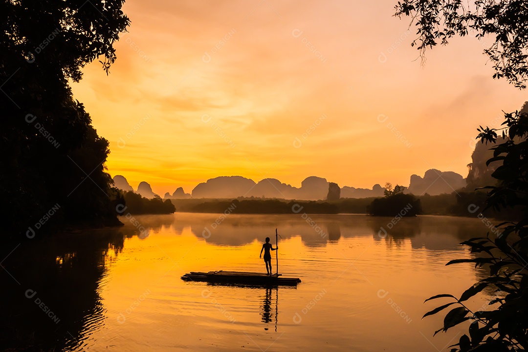 Paisagem Natureza Vista do Lago Nong Thale em Krabi Tailândia