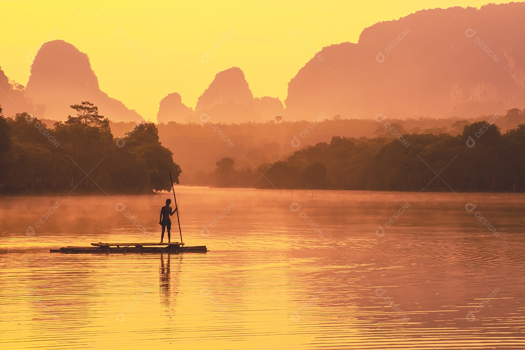 Paisagem Natureza Vista do Lago Nong Thale em Krabi Tailândia