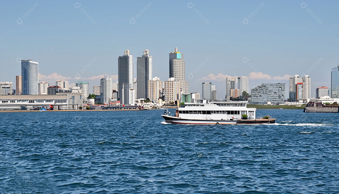 Detalhes do barco no mar