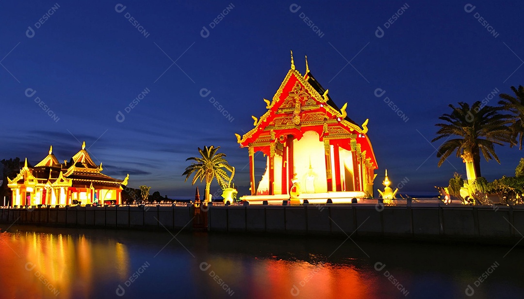 Templos iluminados a noite