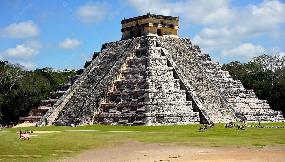 Vista monumento chichen itza no México